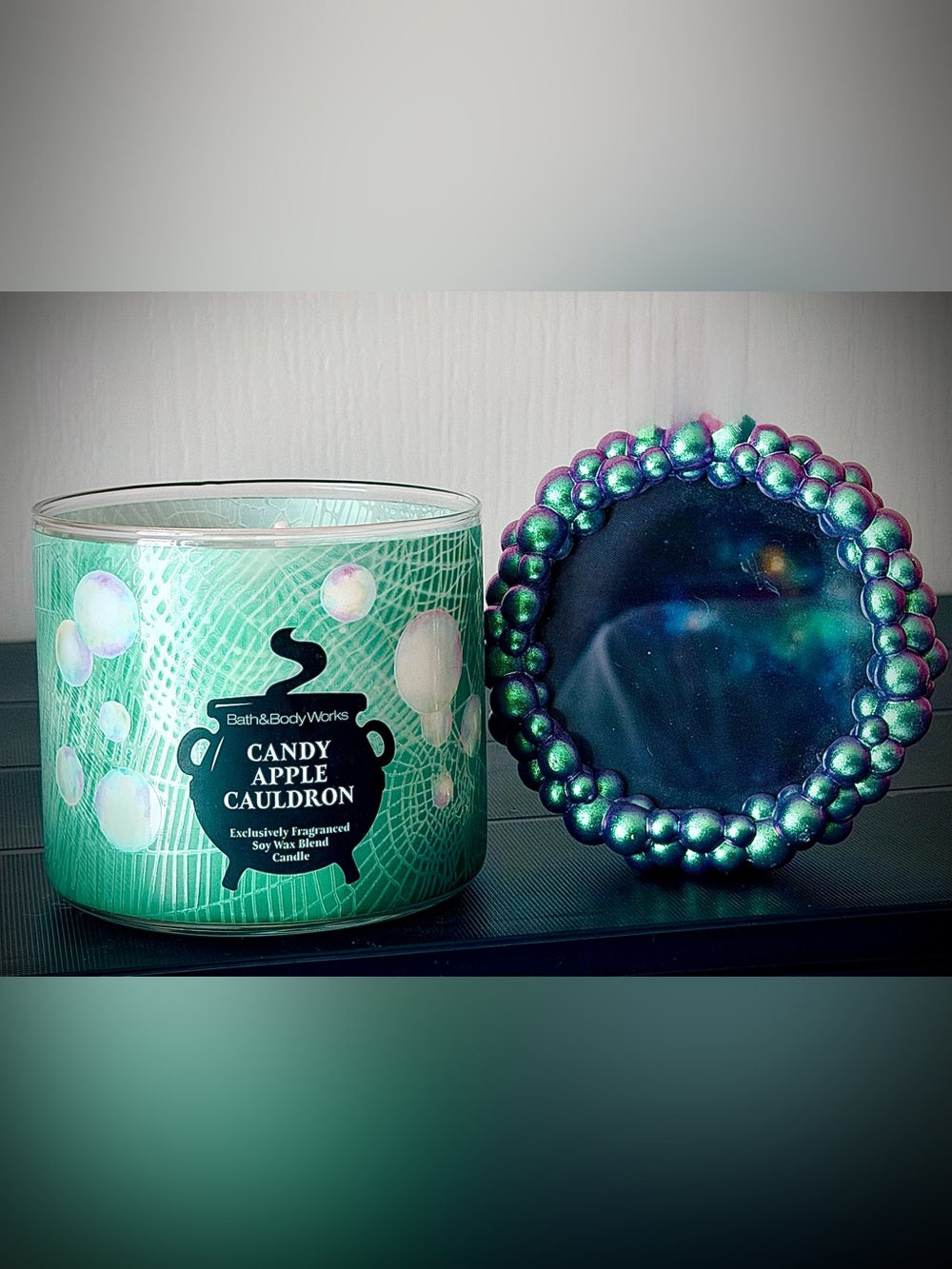 Bath & Body Works Candy Apple Cauldron Candle - Iridescent Teal & Purple
